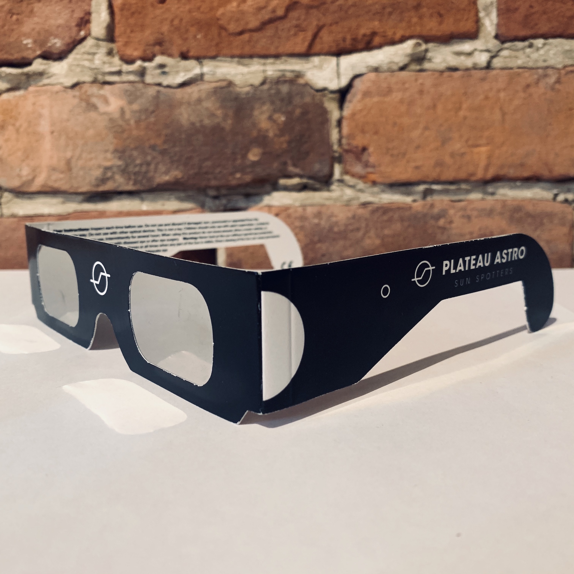 Solar eclipse glasses